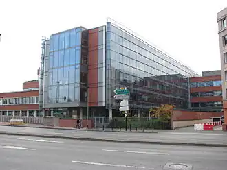 Штаб-квартира в Сюрене