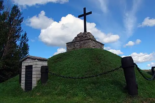 Памятник русским воинам, погибшим в бою 1700 г.