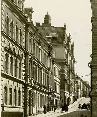 Вид со стороны ратуши (фото 1910-х годов)