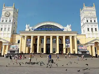 Главный фасад