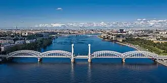 Нева около Финляндского железнодорожного моста