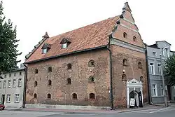 Амбар XVII века по улице св. Якова 1