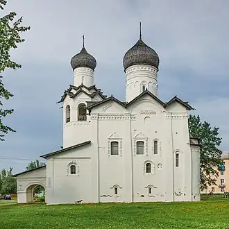 Колокольня и Спасо-Преображенский собор