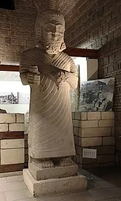 Статуя из Арслантепе. Археологический музей Малатьи[англ.]