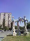 Скульптурная композиция у дома № 26 по проспекту Свободы. Создана в начале 1980-х годов, во время строительства данного жилого массива.