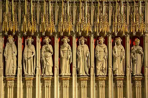 Часть статуй королей в алтарной преграде (XV век)