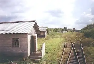 Вид на станцию Стеклянка и посёлок (2004)