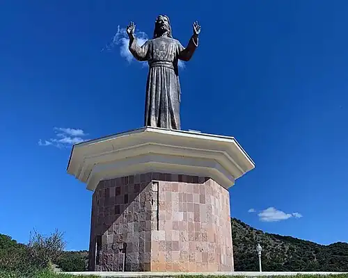 Статуя Христа