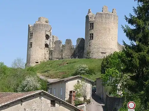 Руины замка Сен-Жермен-де-Конфолан