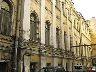 Лицевой фасад главного здания, 2011 год