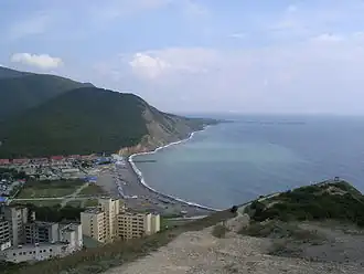 Вид  на побережье Чёрного моря у долины Сукко (территория лагеря «Смена»)