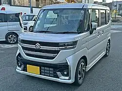 Spacia Custom HYBRID XS