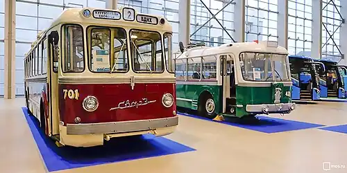 СВАРЗ-МТБЭС №701 и СВАРЗ-ТБЭС №421 на выставке транспорта в Москве