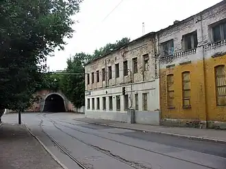 Начало Сыромятнического проезда (2005 год)