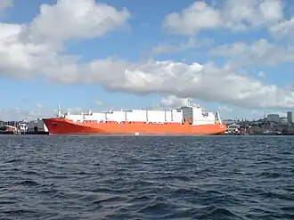 MV Taiko в порту Окленд (Новая Зеландия).