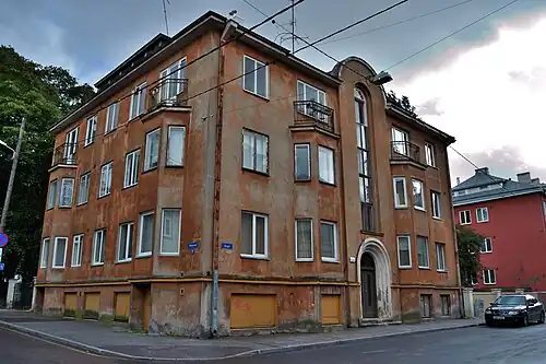 Ул. Капи 1 / Висмари 17(фото 2011 года, до реставрации)