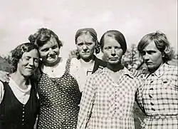 Эстонские женщины из деревни Ляды (Ляда)