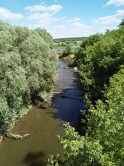 Таруса в черте одноимённого города, при впадении в Оку