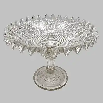 Ваза на ножке, прессованное стекло, гута Телеханы