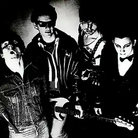 Обложка сингла The Damned «New Rose» (1976)