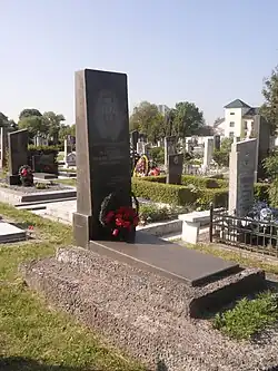 Надгробие на братской могиле на Гарнизонном кладбище