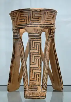 Тренога, IX век до н. э.