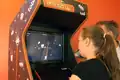 Аркадная игра EyeAsteroids, управляемая с помощью Tobii.