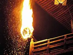 Весенний буддийский ритуал Сюниэ проходит с 1 по 14 марта в павильоне Нигацу-до