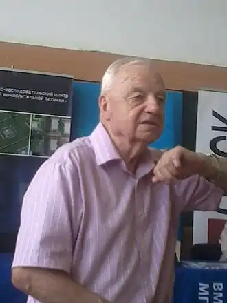 А.Н. Томилин выступает на закрытии Летней суперкомпьютерной академии 2016 в МГУ