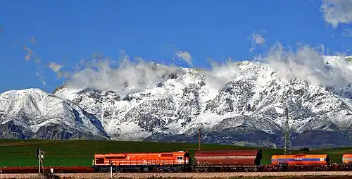 Грузовой поезд