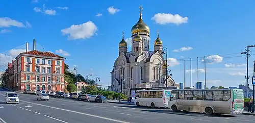 Вид с улицы Светланской