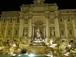 Фонтан Треви ночью