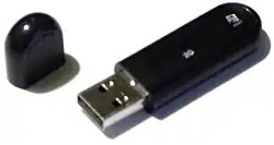 Простая форма, фиксированный USB-разъём, съёмный защитный колпачок
