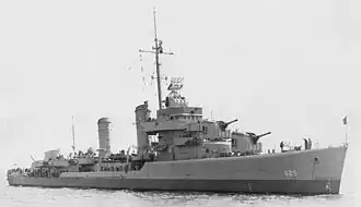 USS Harding (DD-625) на якоре в ноябре 1943