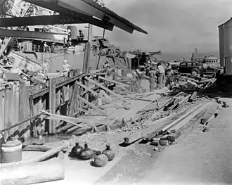 Крейсер в сухом доке №2 Перл-Харбора.