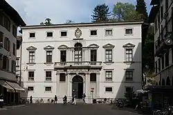 Палаццо Бартолини, главное здание