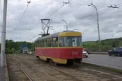 Tatra T3 и Курочкина гора на заднем плане