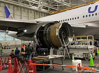 Двигатель рейса 328 после аварии