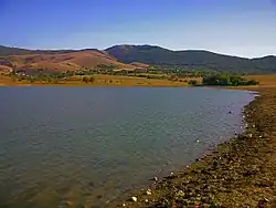 Пруд на реке Ах-Метек у села Мраморное