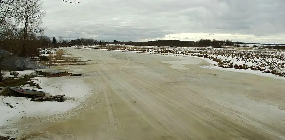 Река Выханду в районе деревни Выыпсу