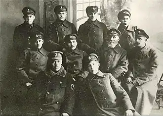 Офицеры хозяйственного отдела Куперьяновского батальона.  Печоры, декабрь 1919 г.