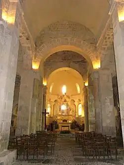 Интерьер церкви Св. Юстуса