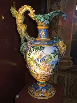 Большая ваза с танцующими вакханками и сатирами. 1685