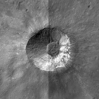 Снимок зонда Lunar Reconnaissance Orbiter.