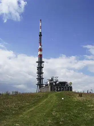Передатчик на вершине горы