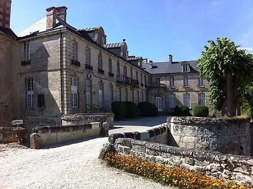 Внутренний двор дворца Вика