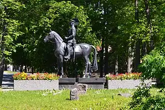 Памятник Лайдонеру в Вильянди