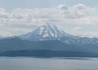 Вид на вулкан со стороны Петропавловска-Камчатского.