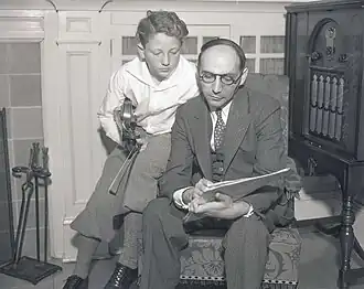 Со своим учителем Зигмундом Радером, 1933