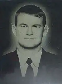 Мемориальная доска Николаю Володину на здании средней школы села Большая Елань, носящей его имя